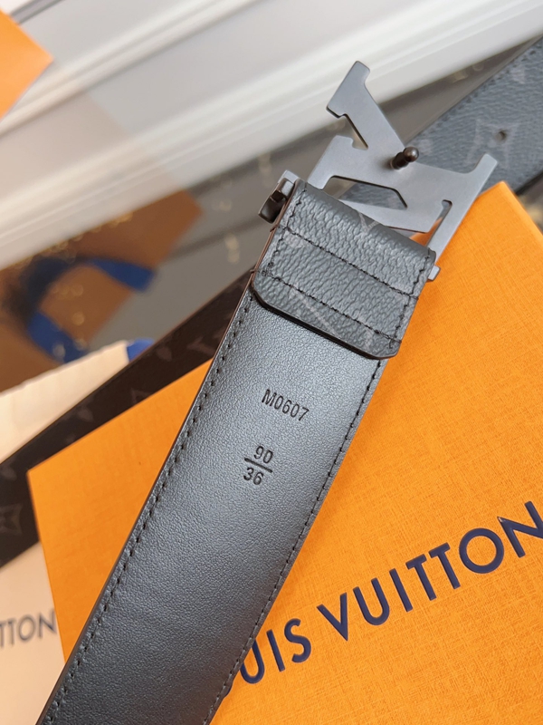 ルイヴィトンベルト側面デザイン